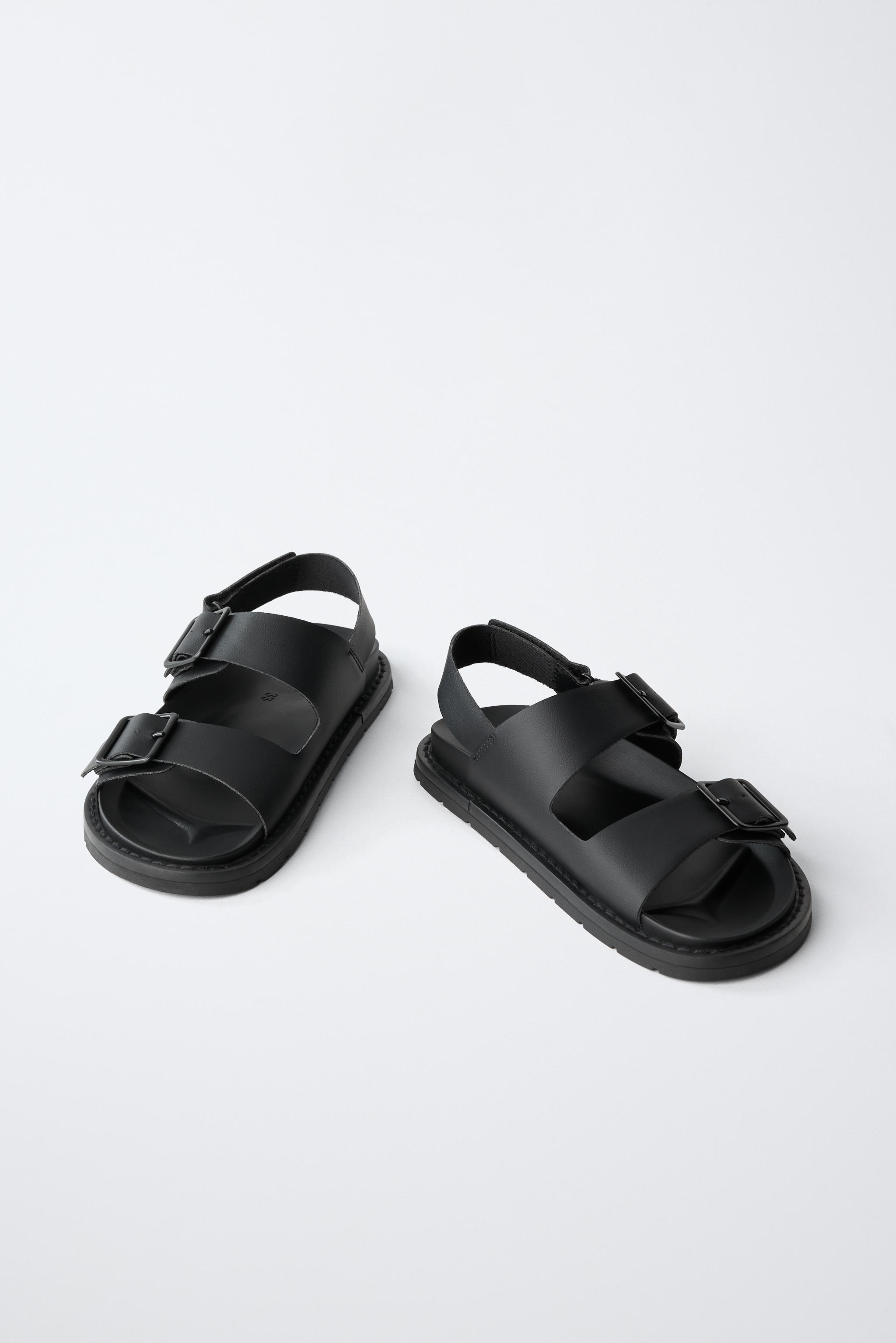 BUCKLED SANDALS